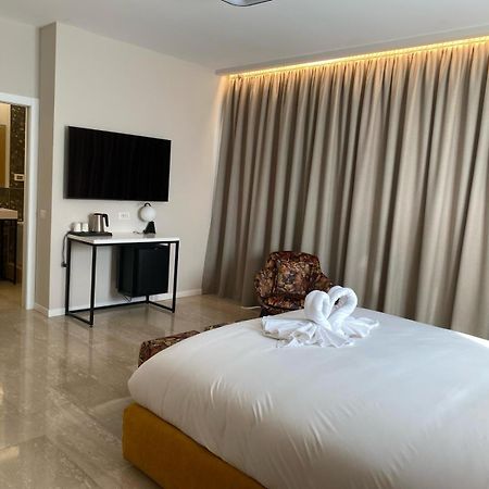 Oasi Village Hotel Milano Ngoại thất bức ảnh