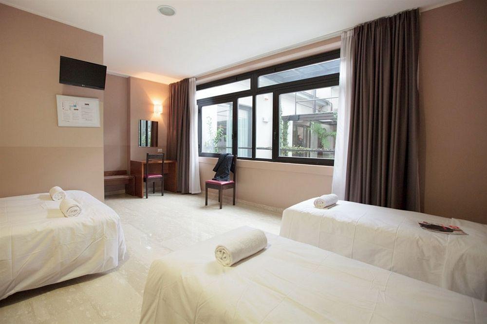 Oasi Village Hotel Milano Ngoại thất bức ảnh